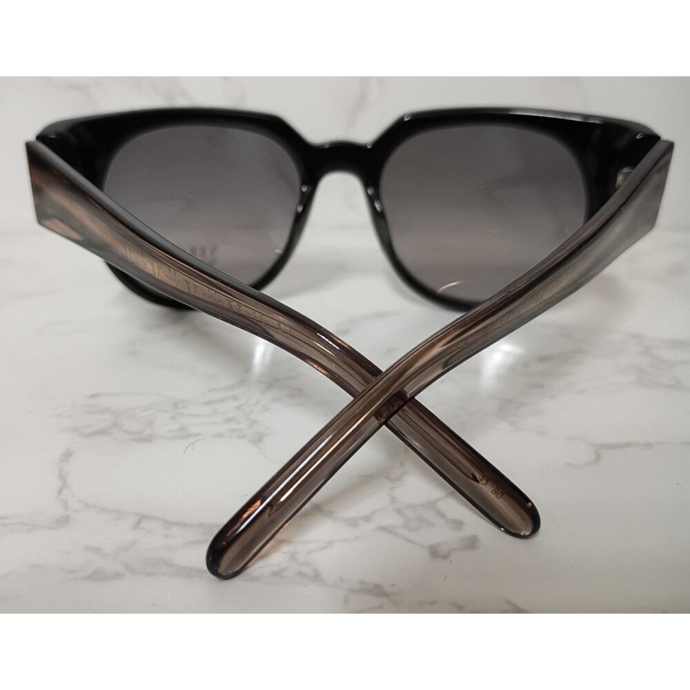 VERA WANG Zoya Glossy Black with Gold Logo Arm Sunglasses - NWT - Picture 4 of 7